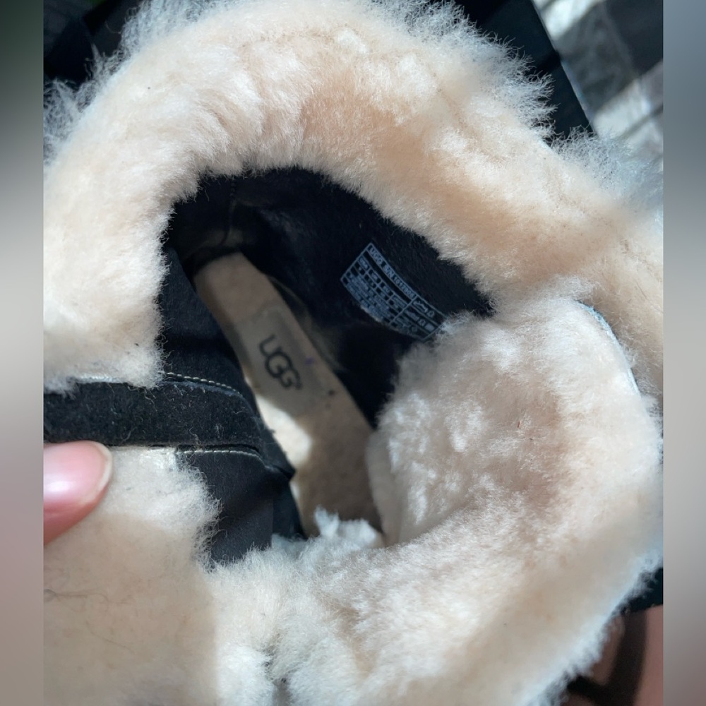 UGG Black and Cream Boots - Picture 7 of 7